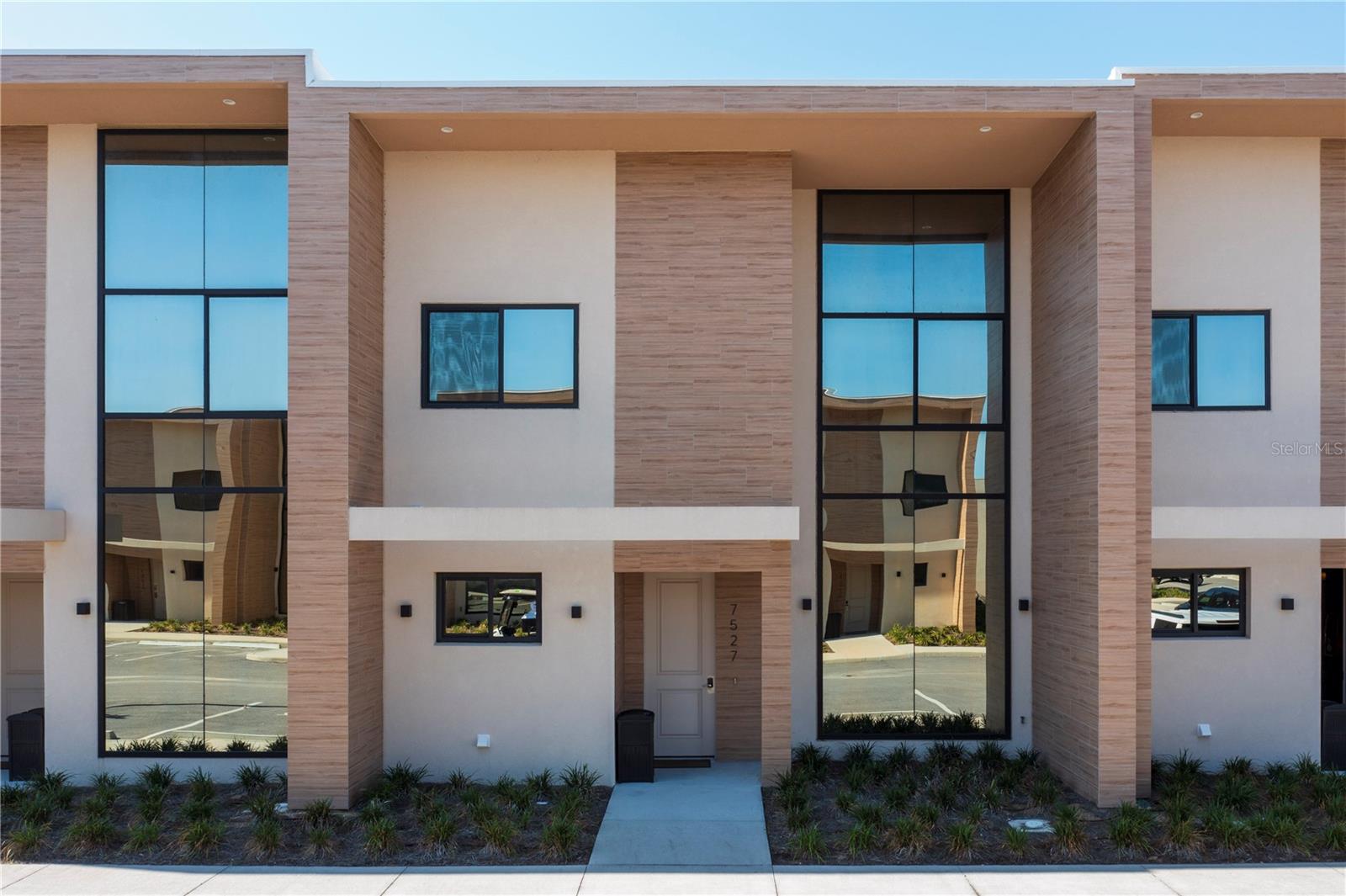 7527 BROOKLYN DRIVE Unit 7527