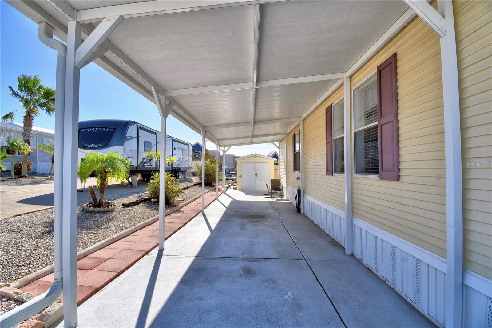 Listing photo 3 for 251 Patterson Rd #i17