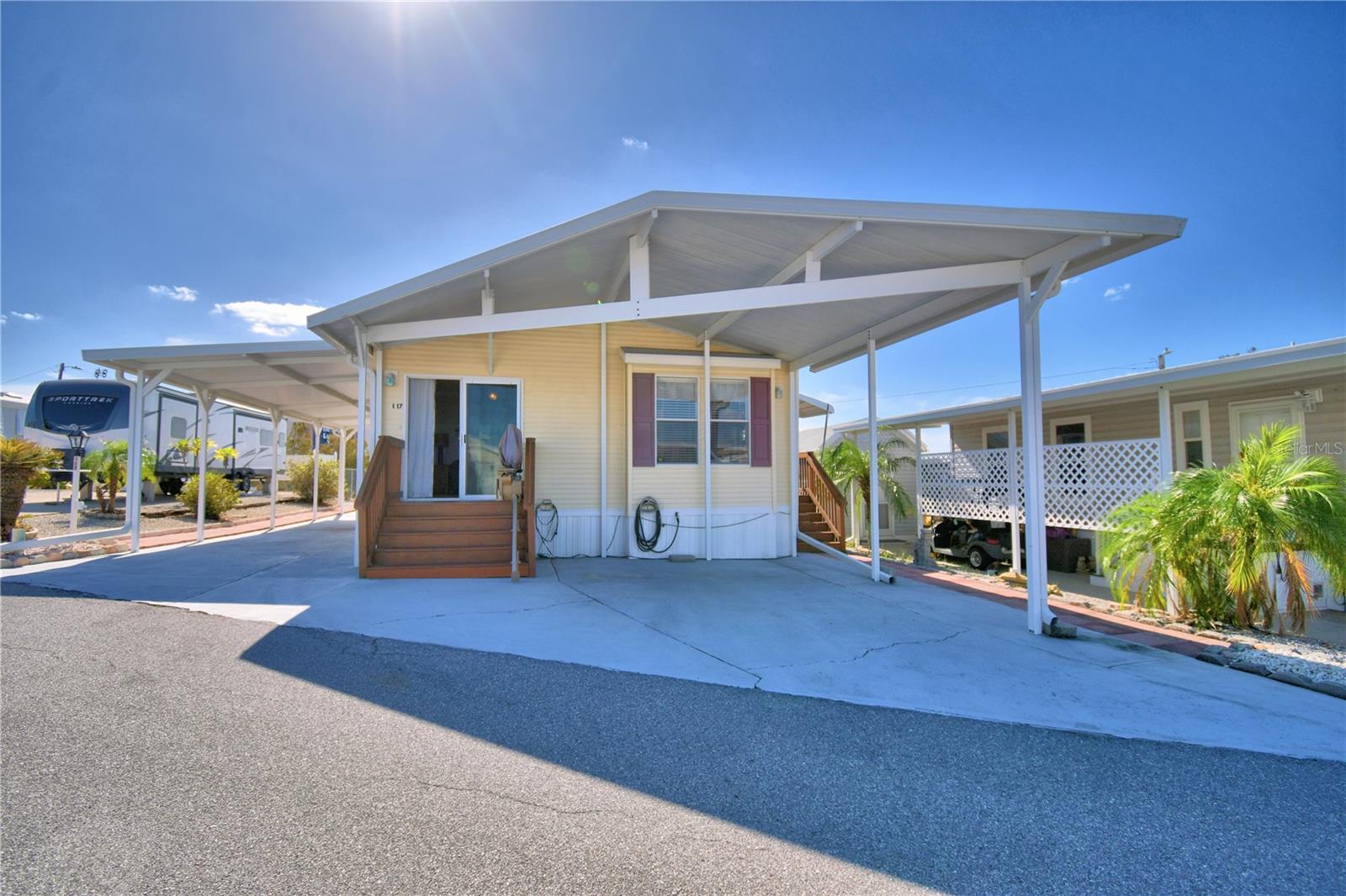 Listing photo 2 for 251 Patterson Rd #i17