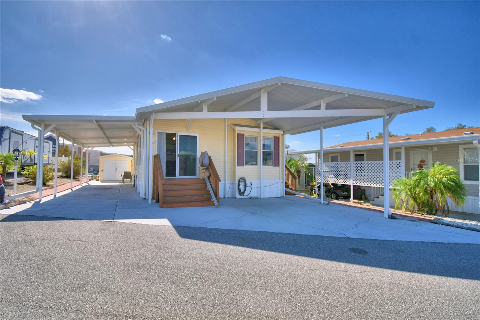 Listing photo 1 for 251 Patterson Rd #i17