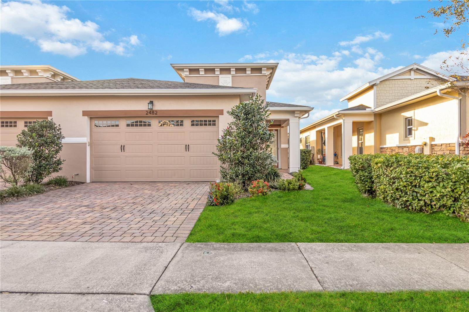2482 YELLOW BRICK ROAD