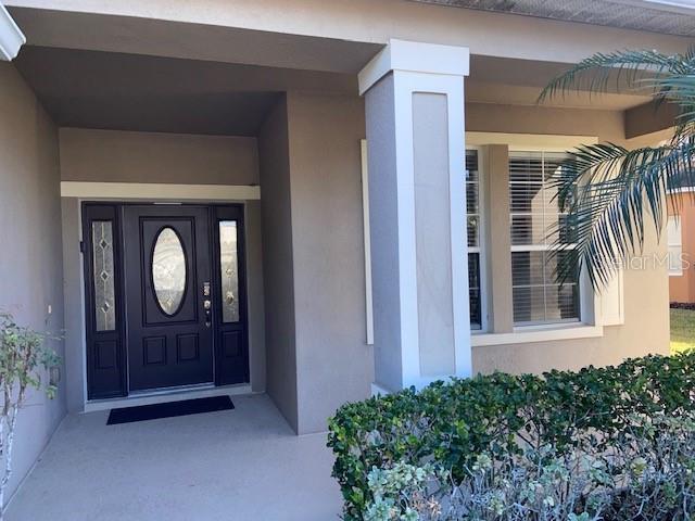 Listing photo 2 for 842 Sussex Dr