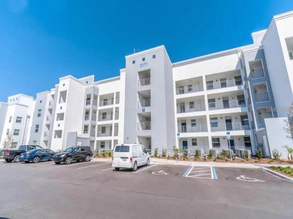 3121 PARADOX CIRCLE Unit 203