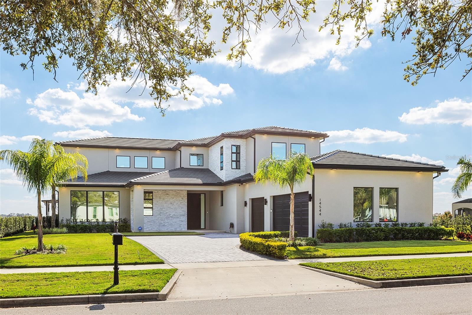 14544 AVENUE OF THE RUSHES