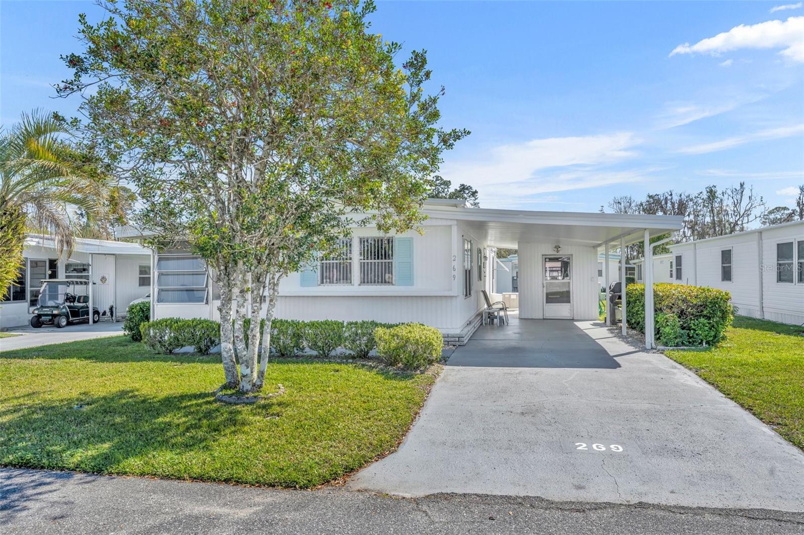 Listing photo 3 for 269 Kelou Ct