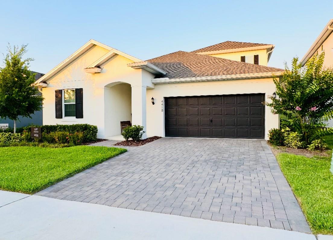 4418 LIONS GATE AVENUE