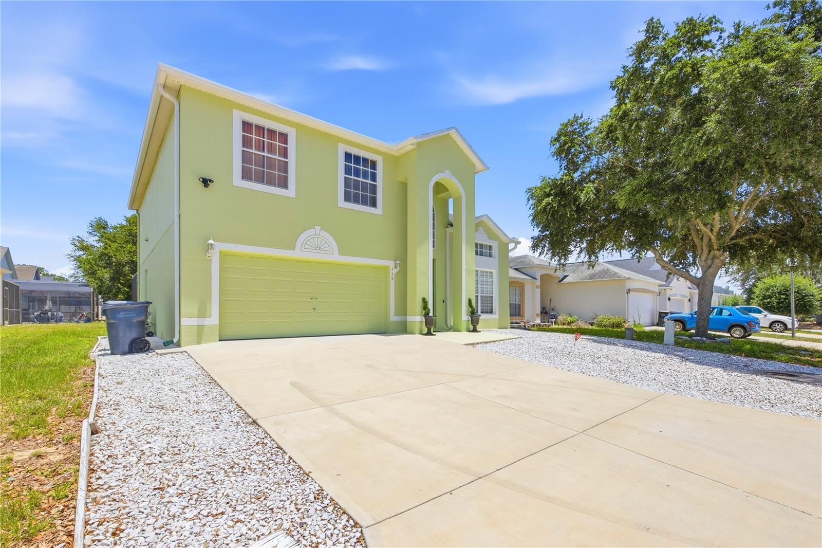 Listing photo 2 for 339 Sigmund Loop