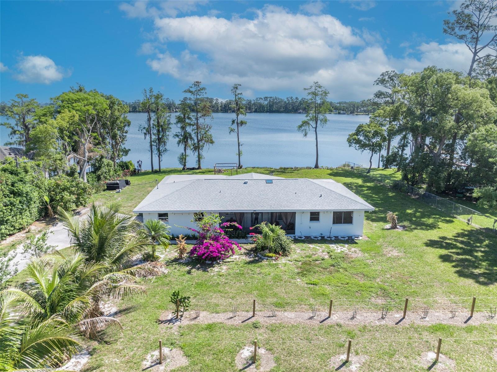 7420 LAKE WILLIS DRIVE