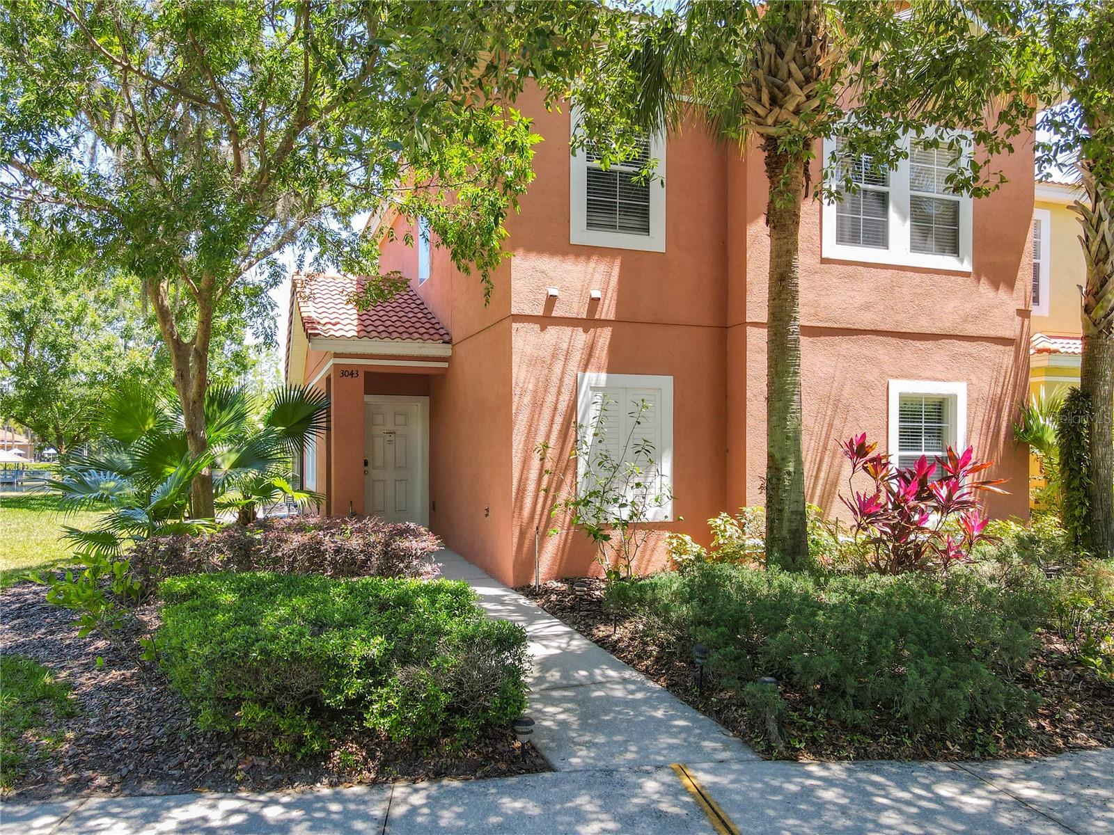 3043 YELLOW LANTANA LN