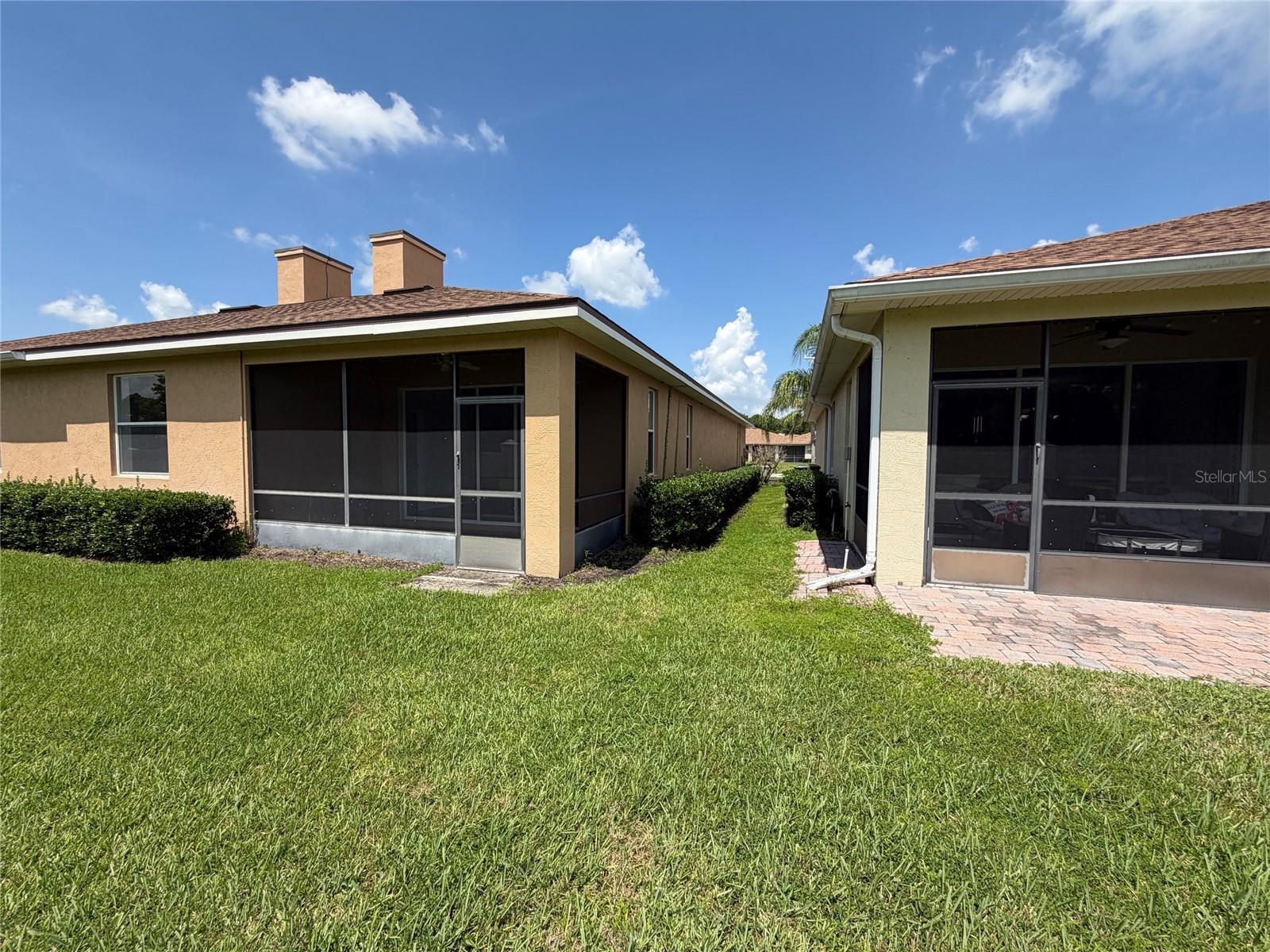 Listing photo 3 for 1224 Vienna Square Dr