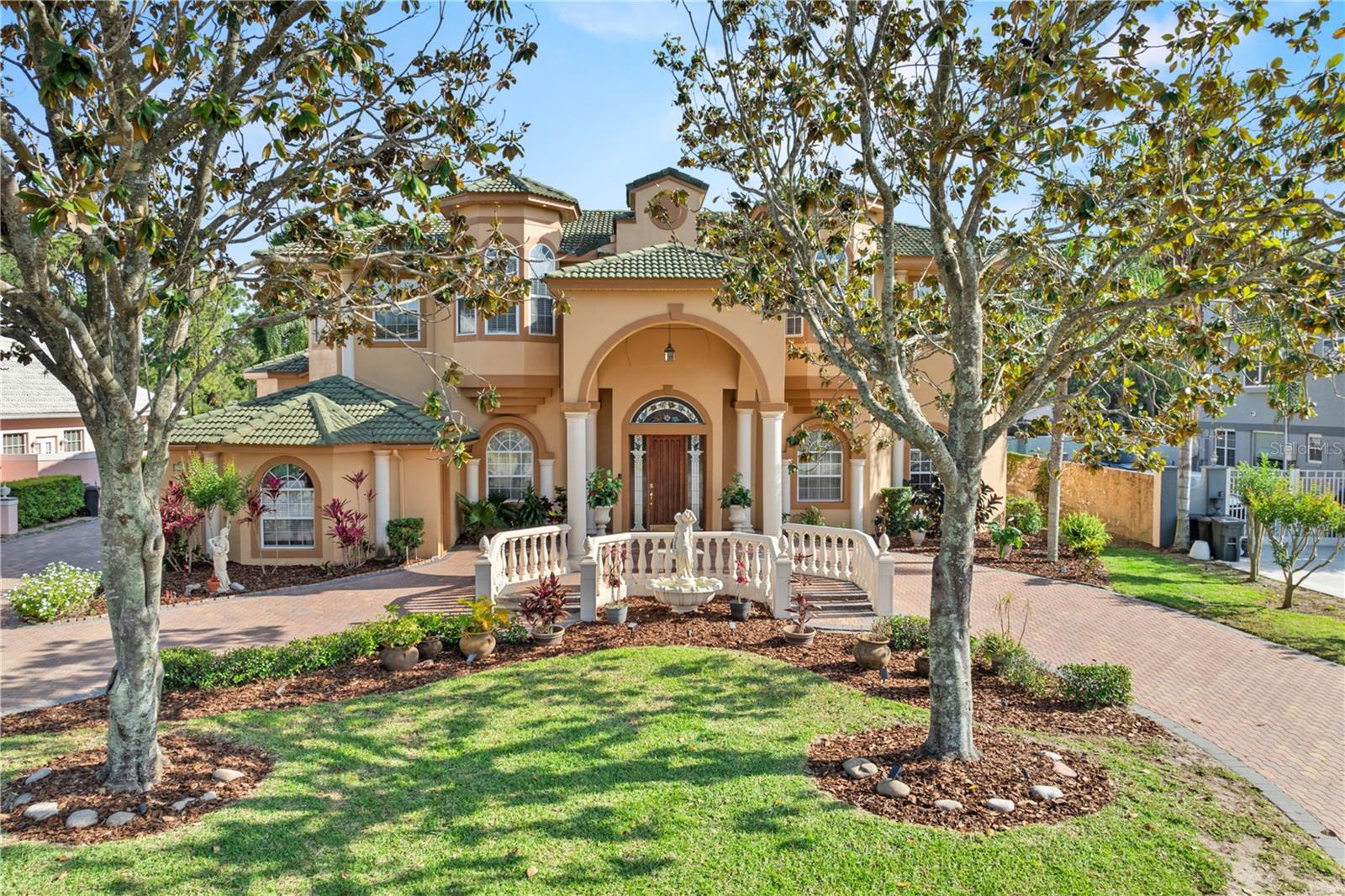 7957 SOUTH PARK PLACE