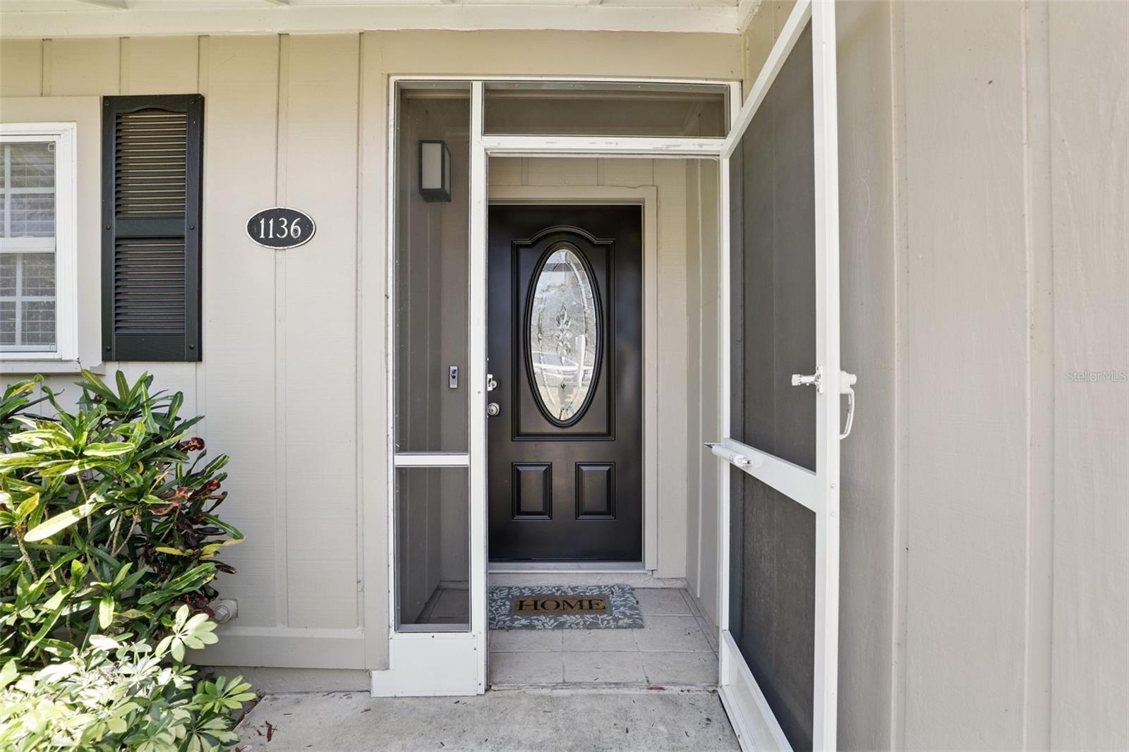 Listing photo 2 for 1136 Villa Ln #96
