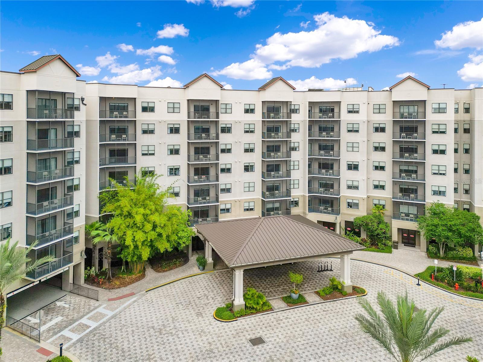 14501 GROVE RESORT AVENUE Unit 2438