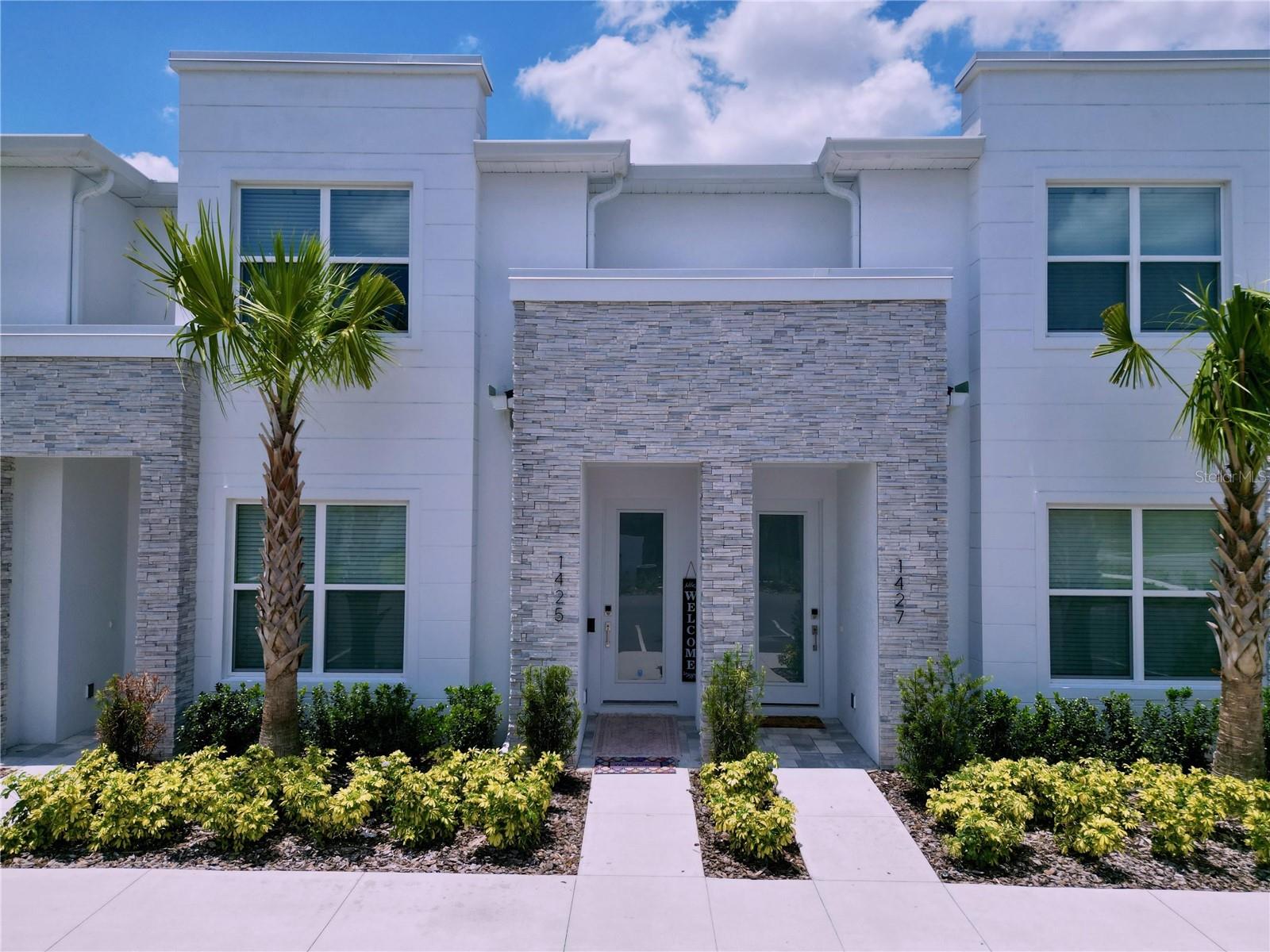 1425 SERENDIPITY LANE