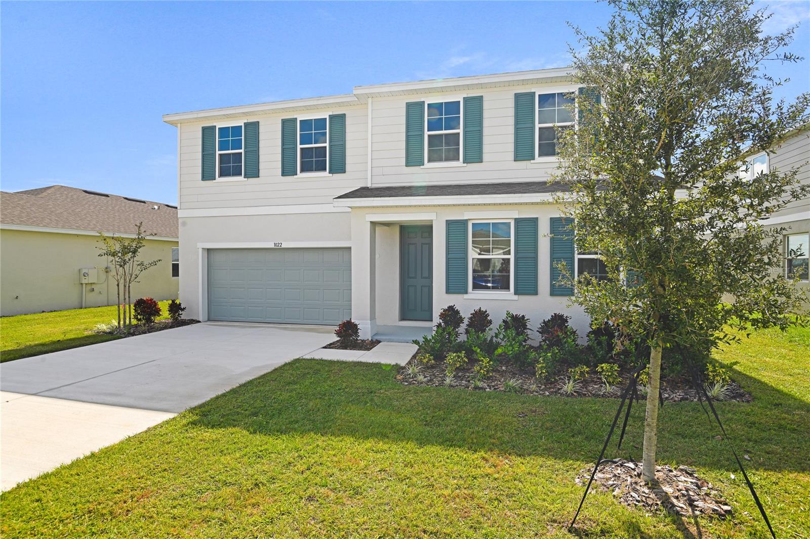 Listing photo 2 for 1022 Wisteria Way