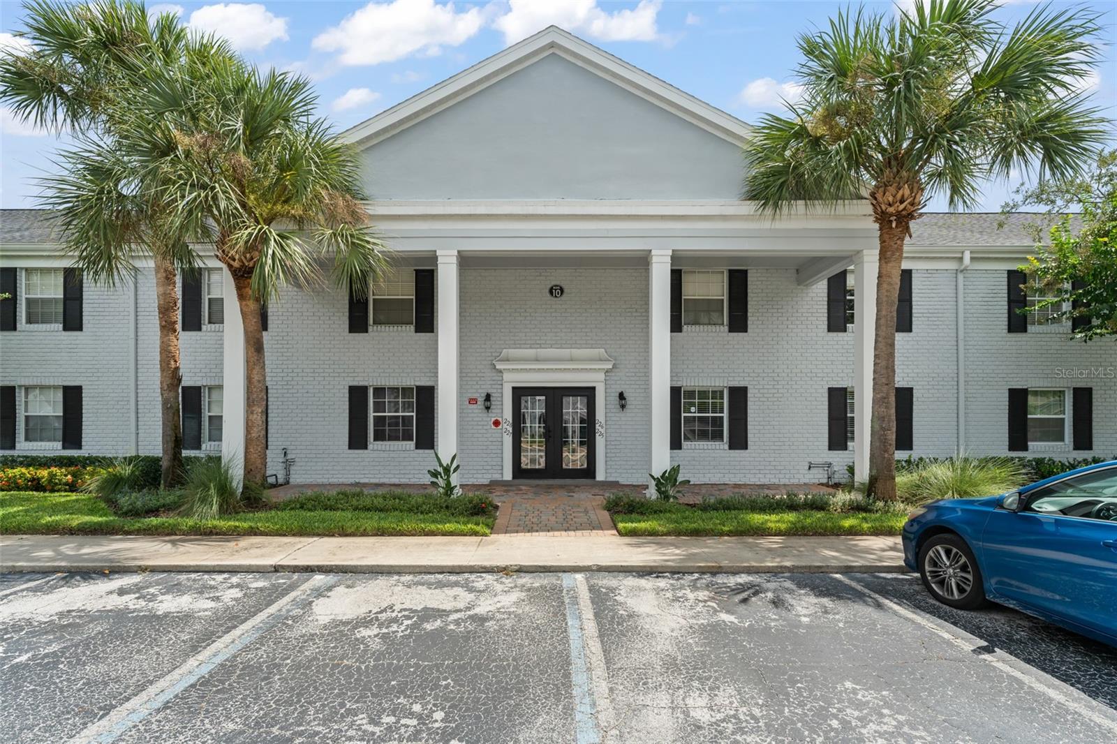 225 LEWFIELD CIRCLE Unit 225