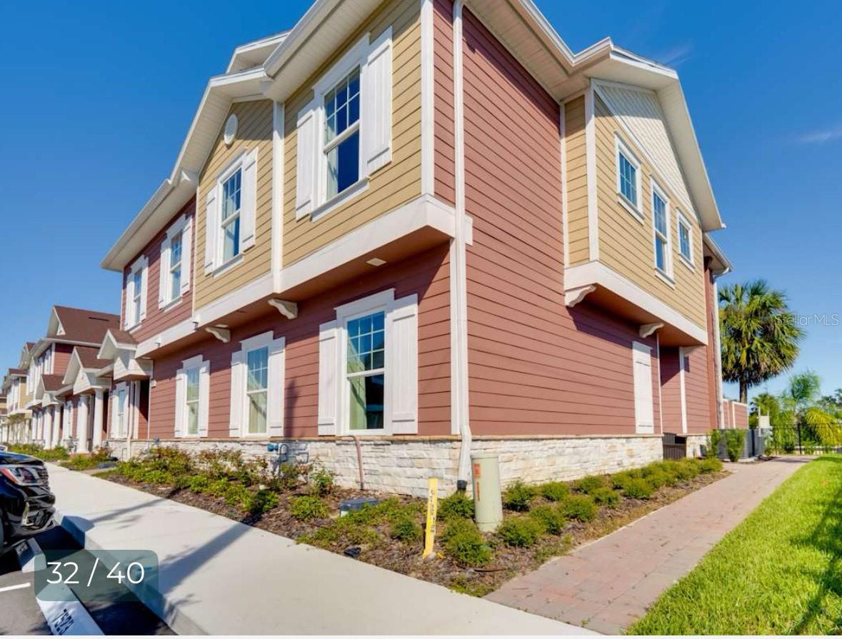 7523 SUNFLOWER CIRCLE