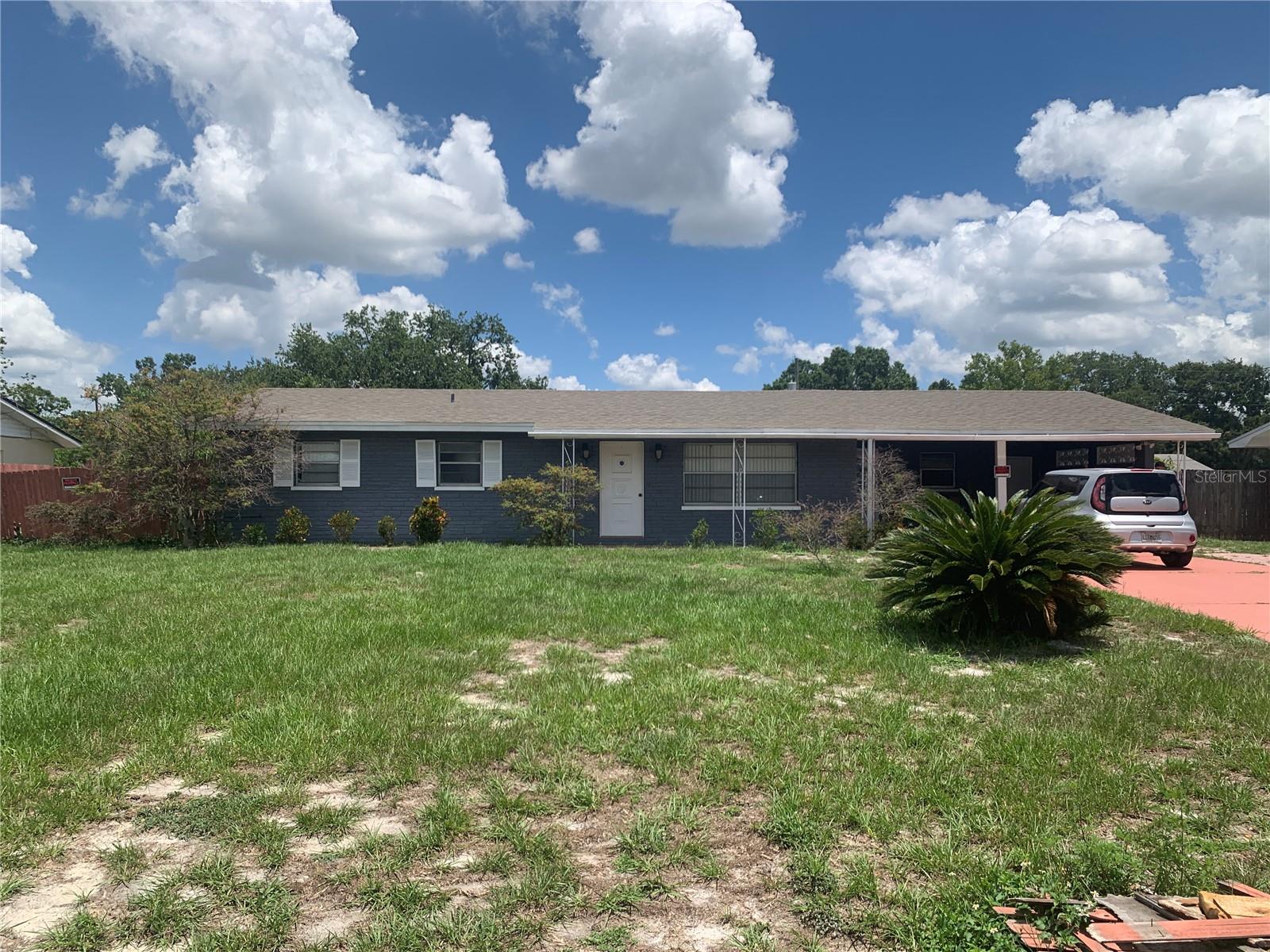 Listing photo 1 for 119 Allen Ave