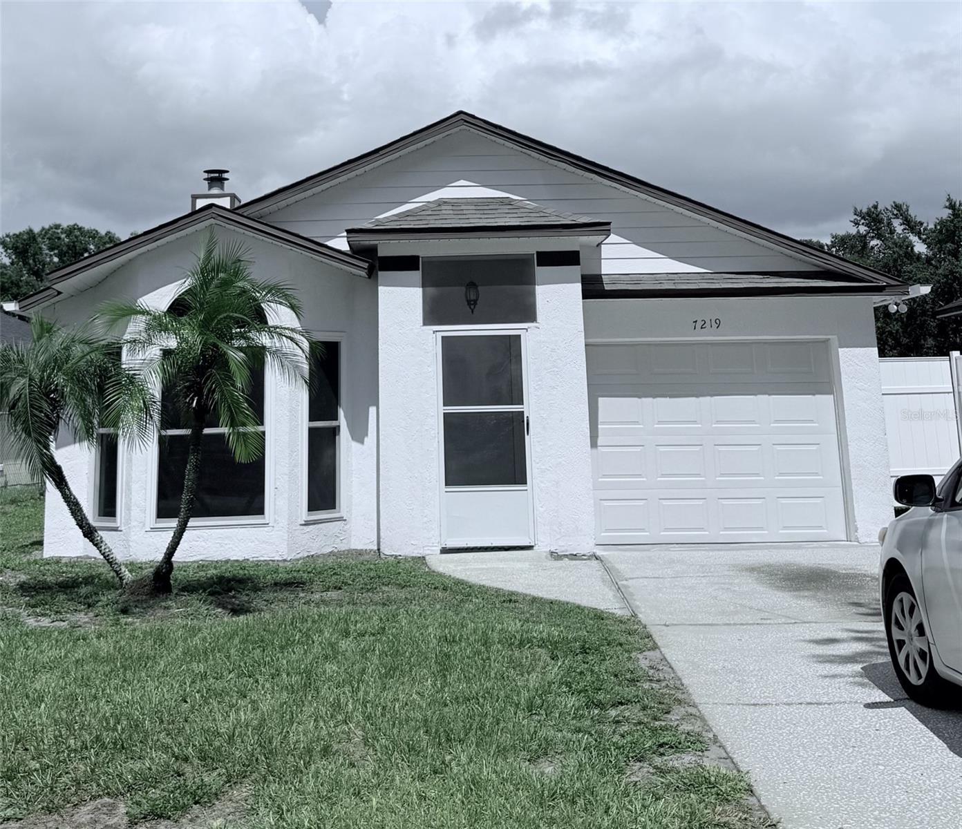 7219 EDGEWATER SHORES COURT