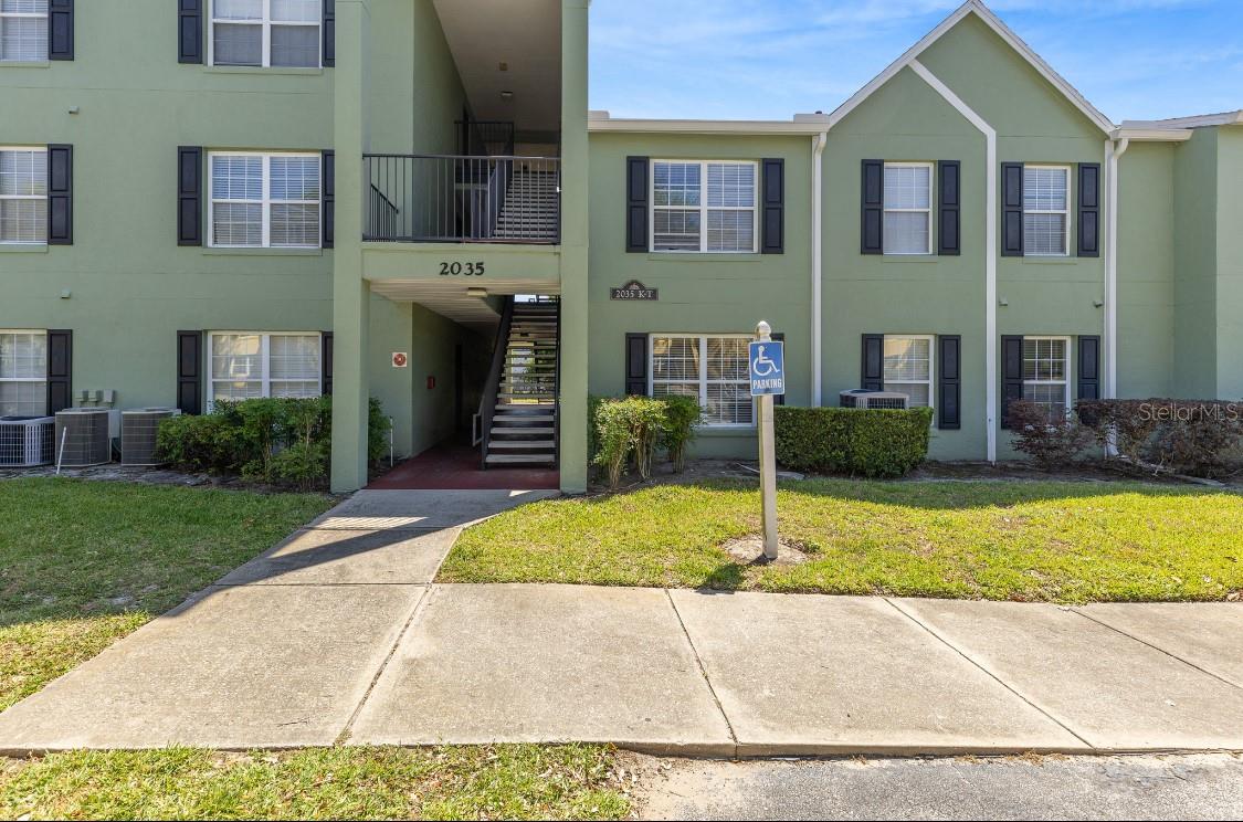 2035 DIXIE BELLE DRIVE Unit 2035M