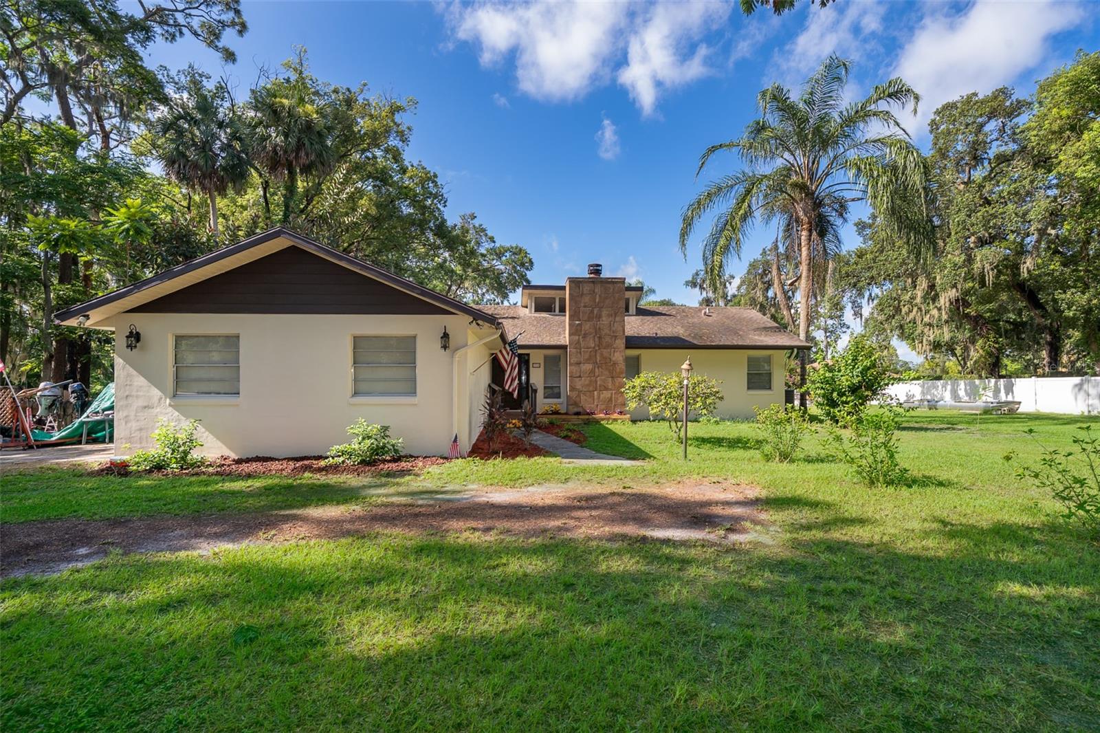 1715 W LAKE MARY BOULEVARD