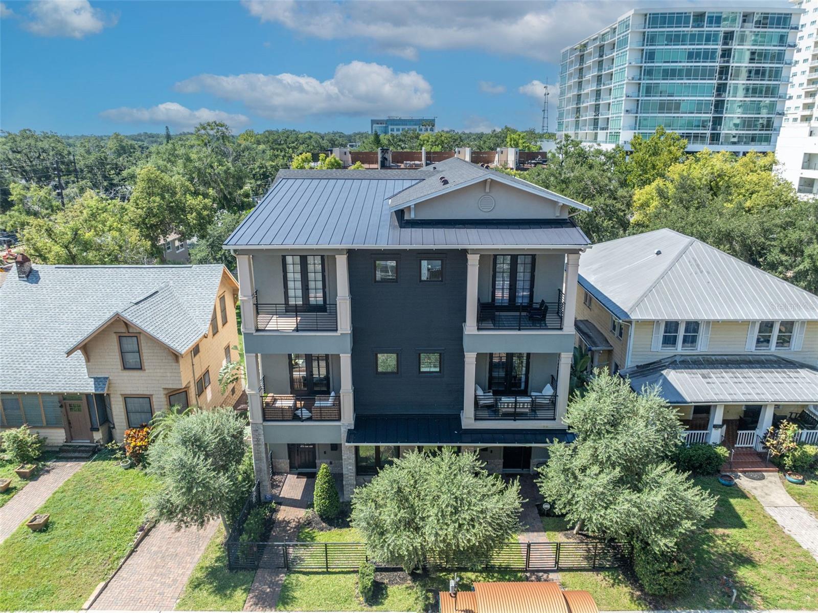 622 E CENTRAL BOULEVARD