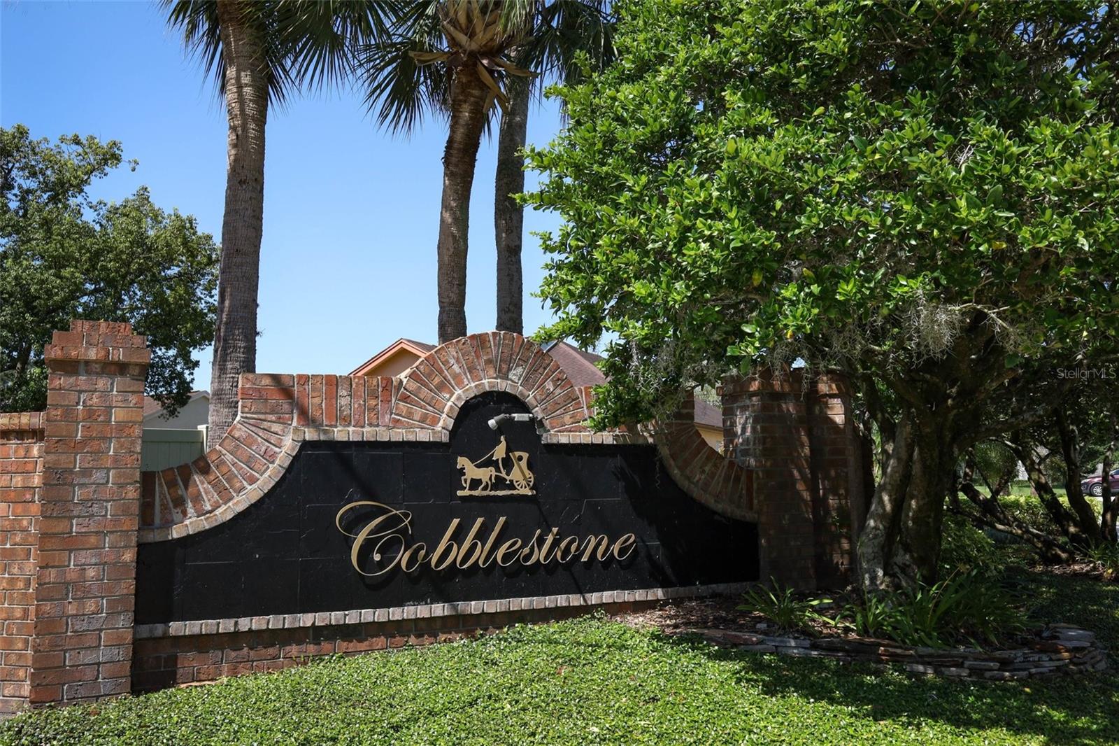 1675 THORNHILL CIRCLE