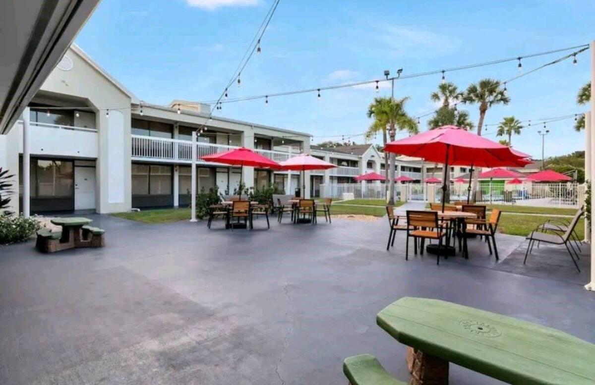 5245 W IRLO BRONSON MEMORIAL HIGHWAY Unit 215