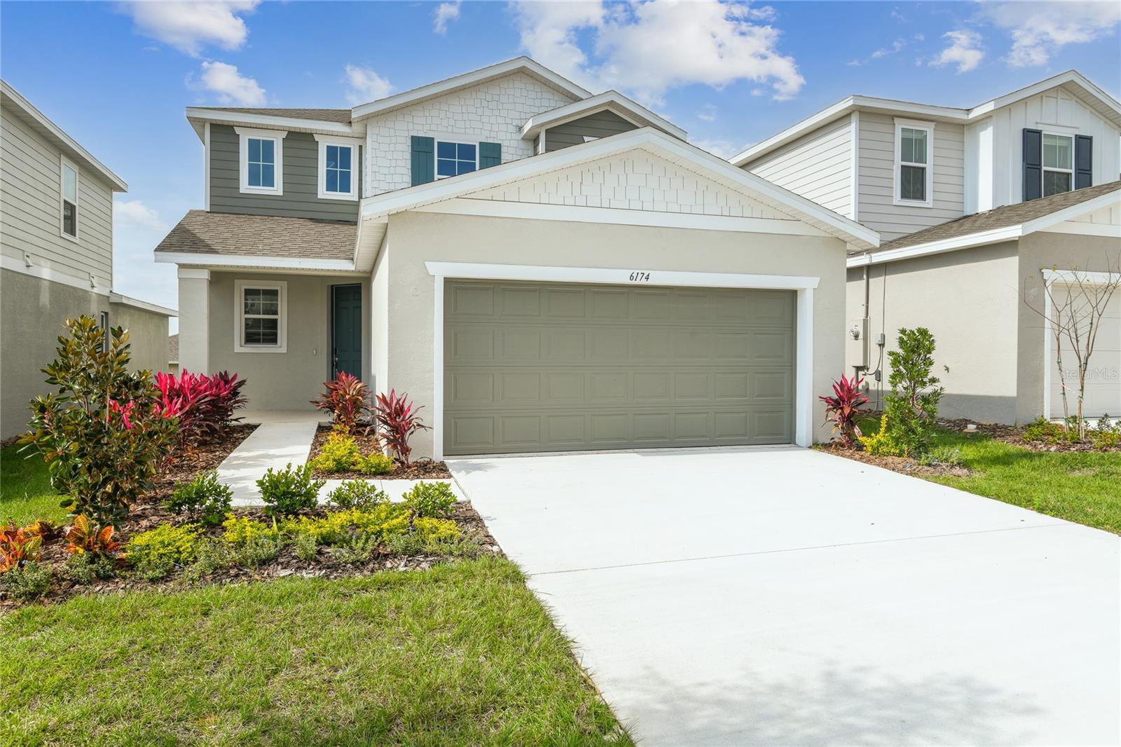 Listing photo 1 for 6174 Daphne St