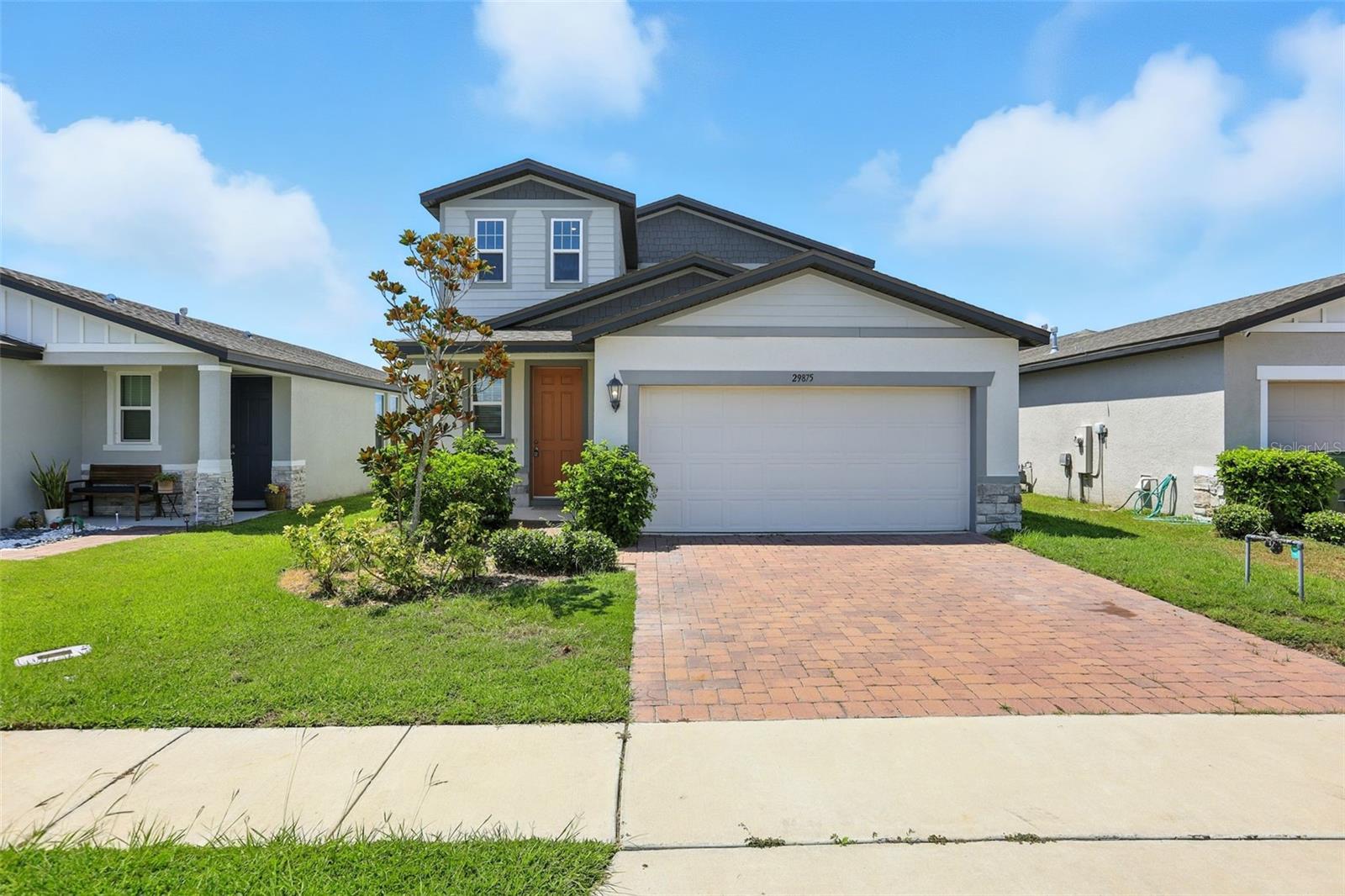 Listing photo 1 for 29875 Anahid Dr