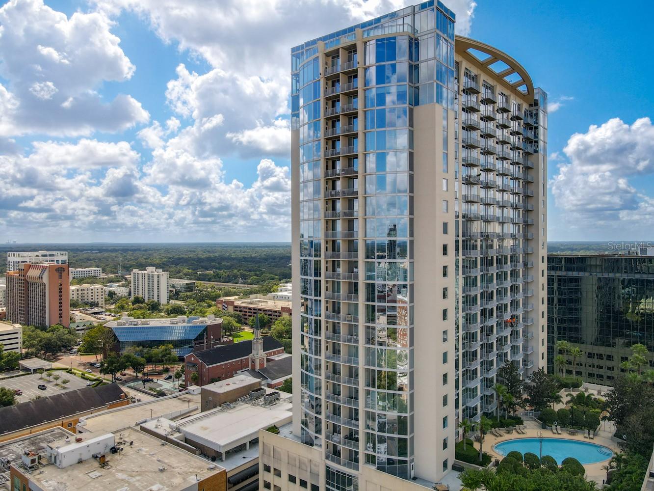 Listing photo 1 for 155 S Court Ave #1908