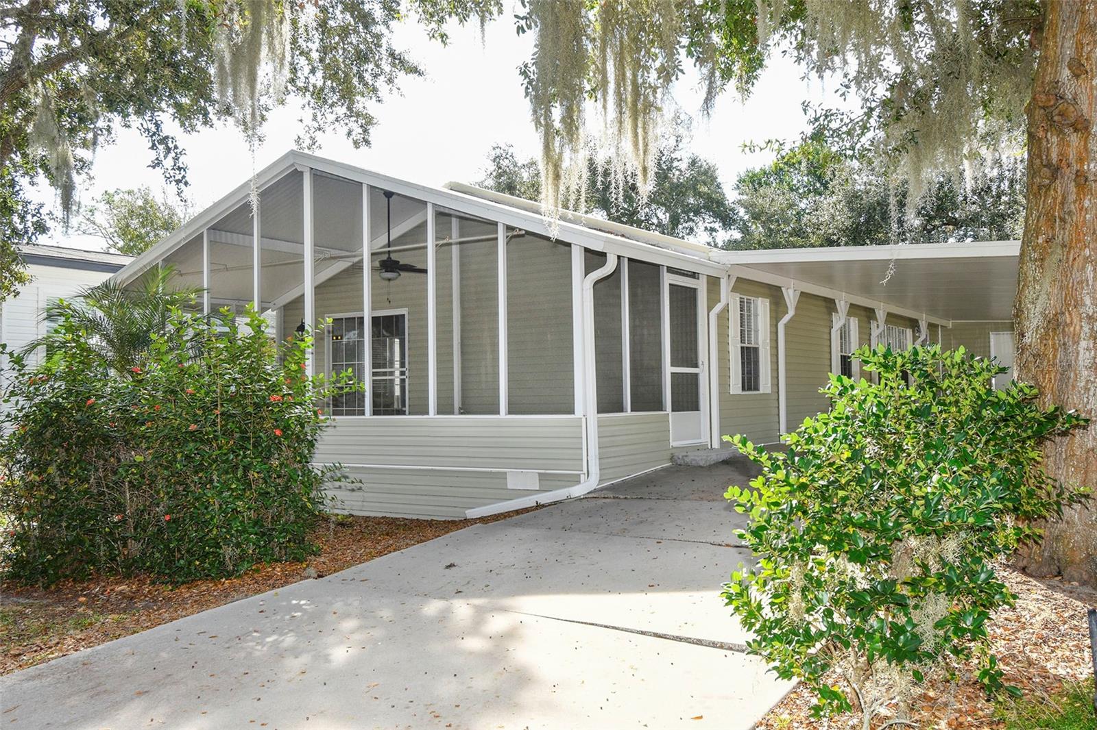 Listing photo 2 for 11642 Martell Ct