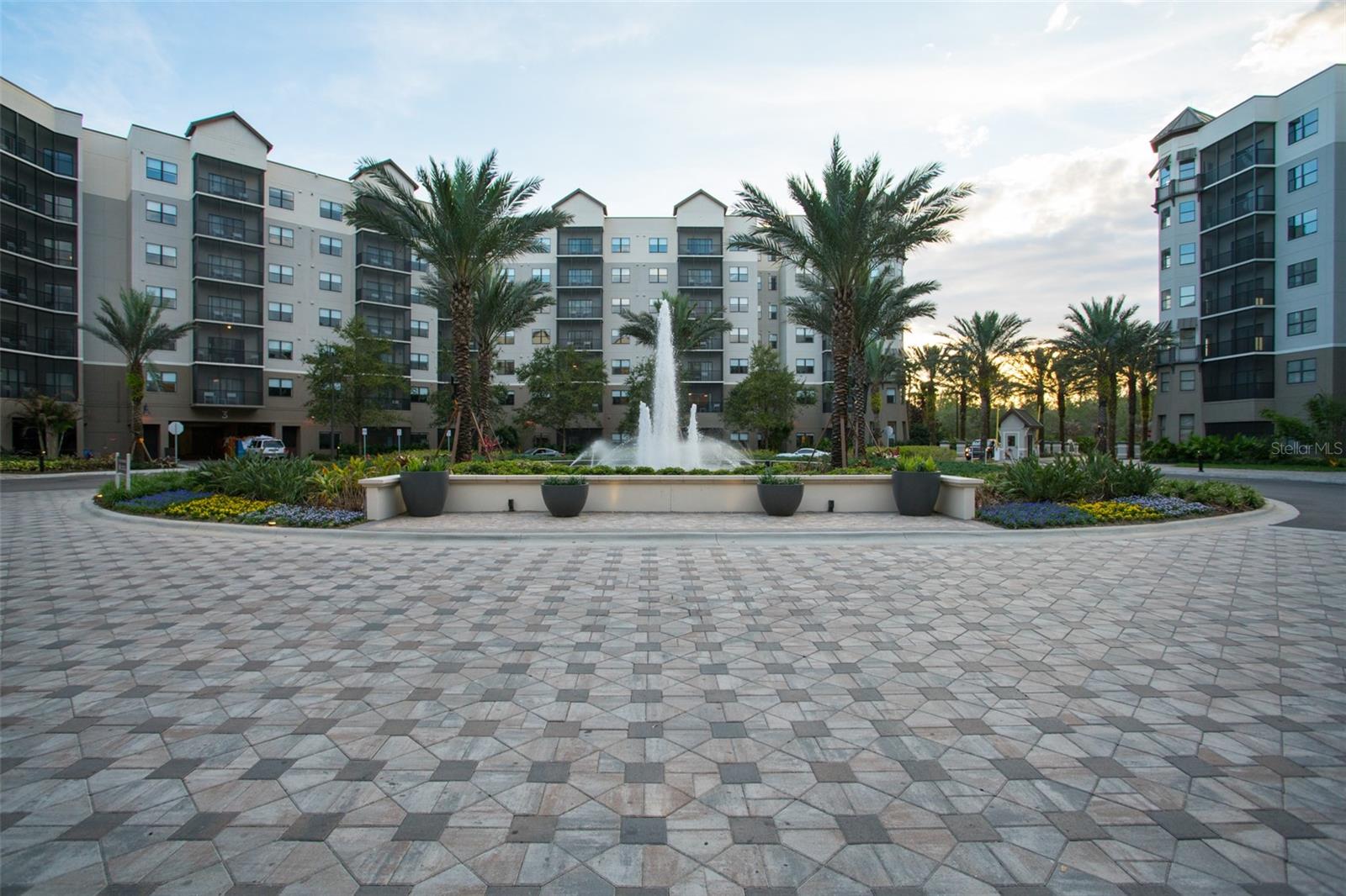 14501 GROVE RESORT AVENUE Unit 2334