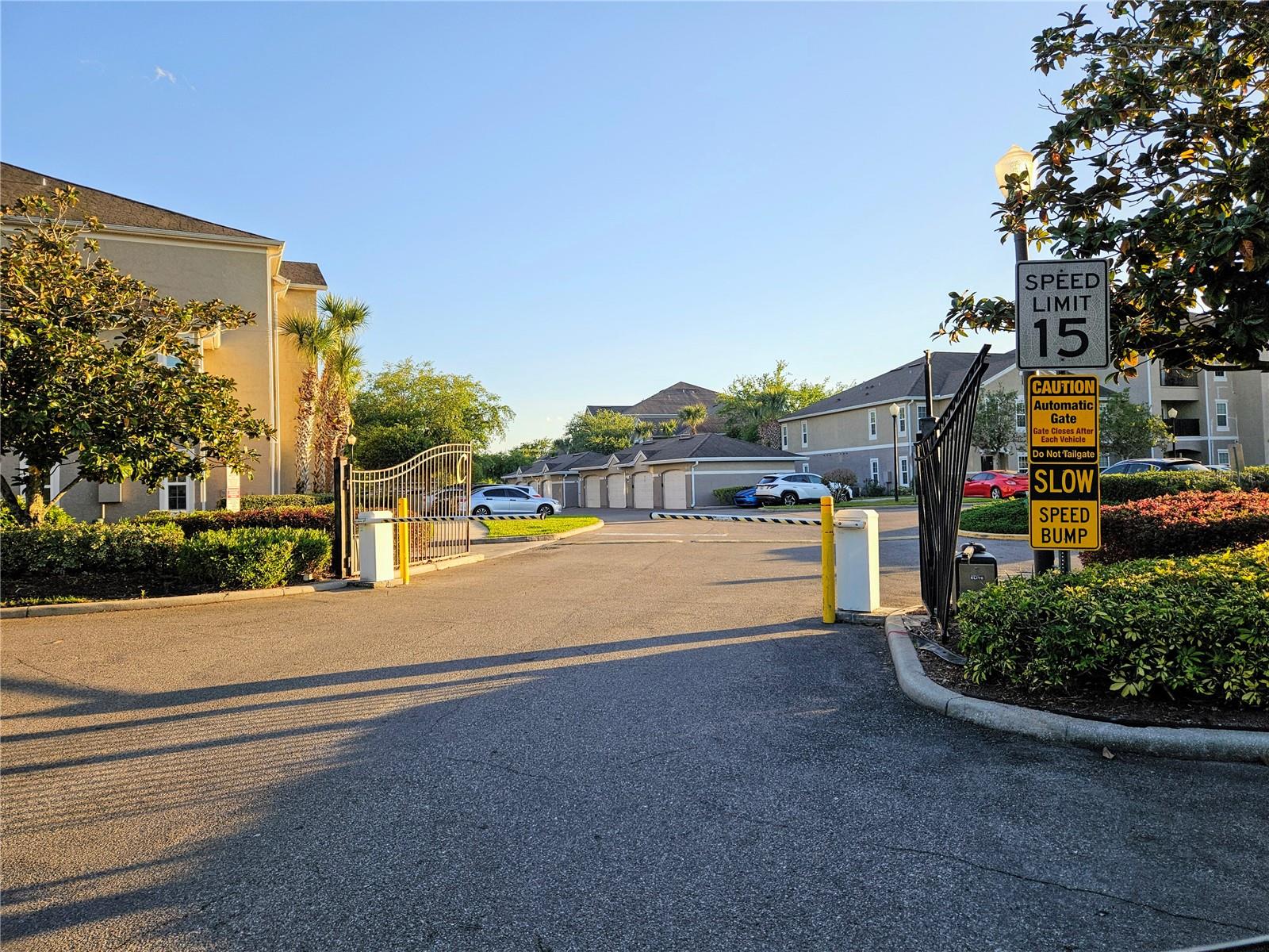 Listing photo 2 for 6548 Swissco Dr #628