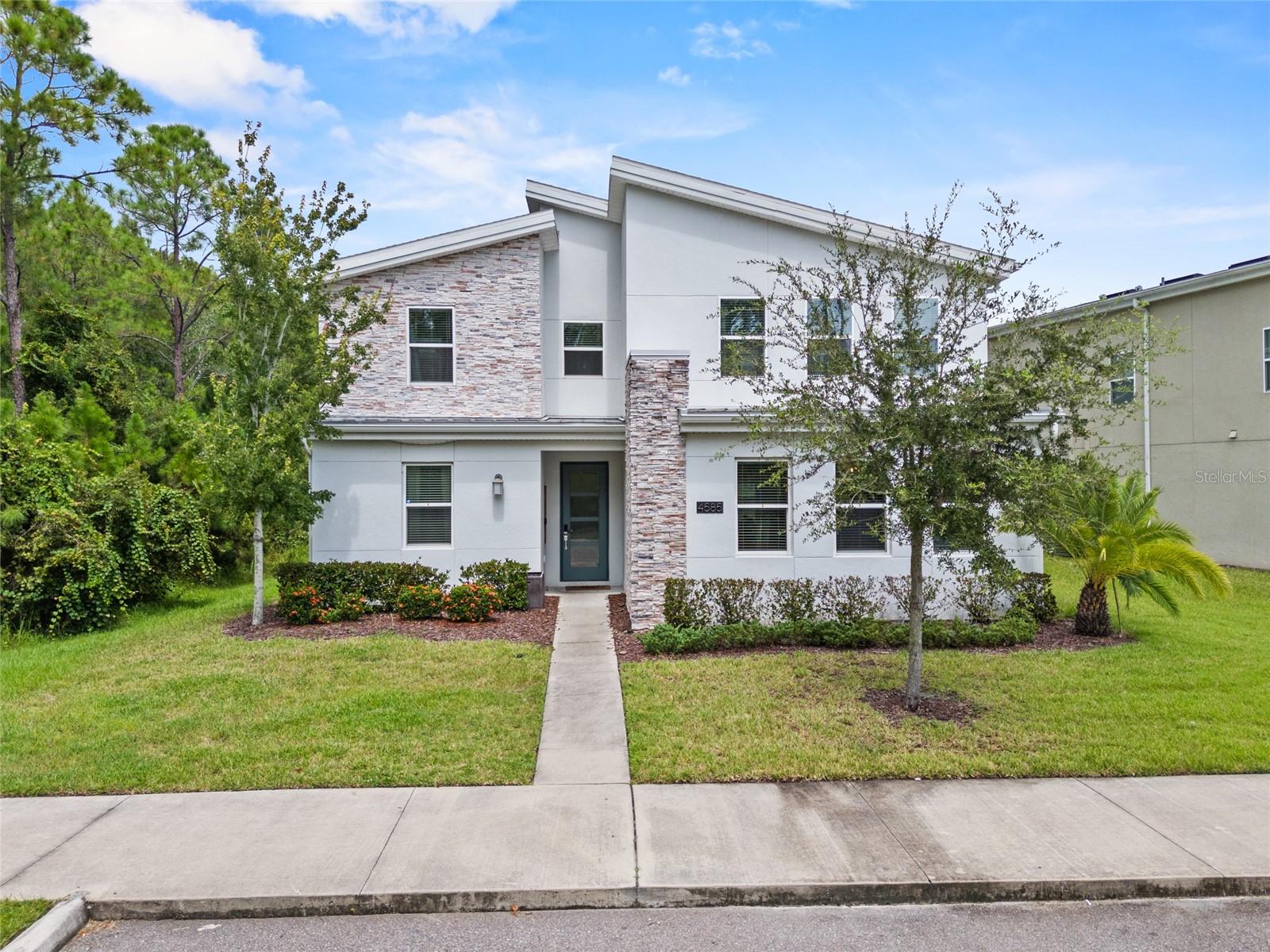 4585 TARGET BOULEVARD