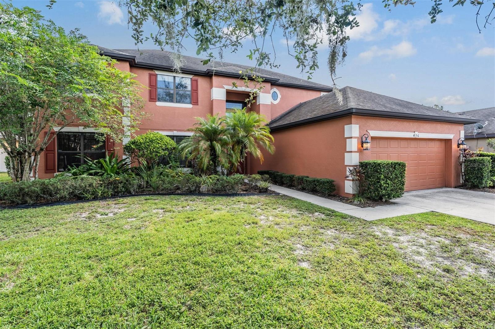 Listing photo 2 for 456 Oak Landing Blvd