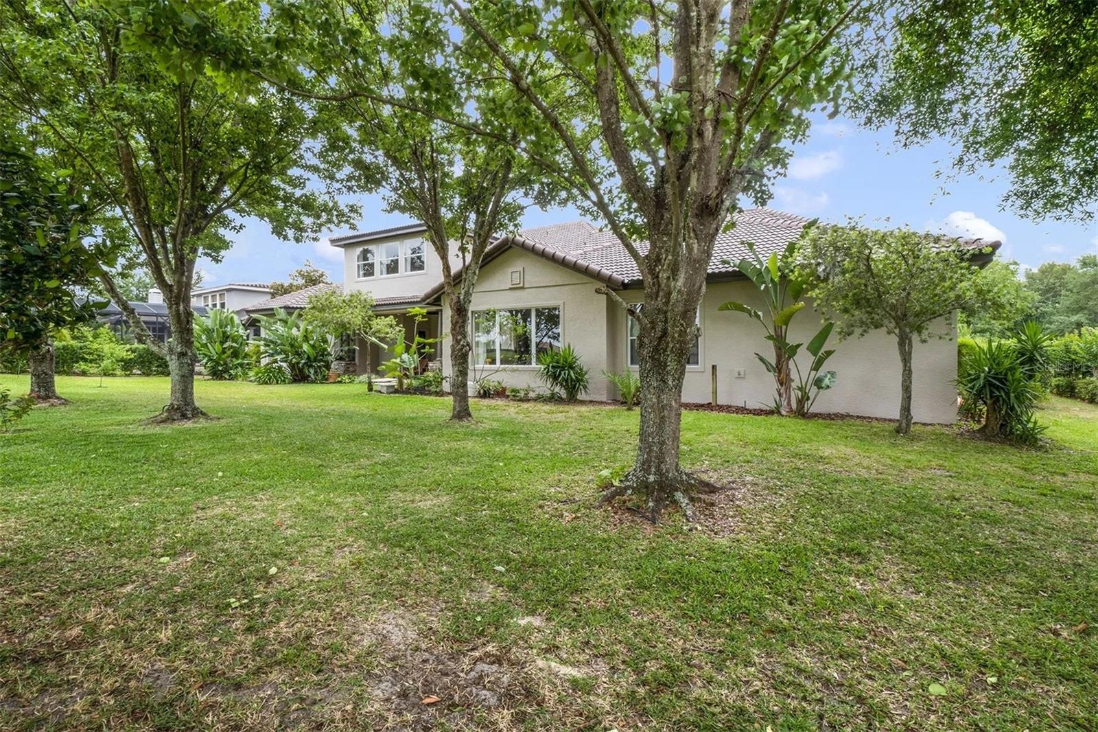 Listing photo 2 for 25551 Hawks Run Ln