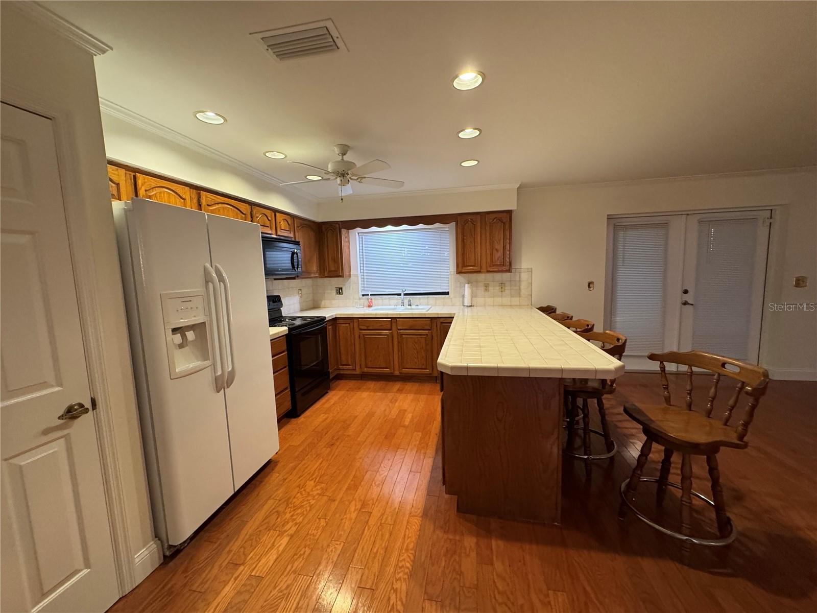 Listing photo 1 for 10 Fort Clinch Heights Rd