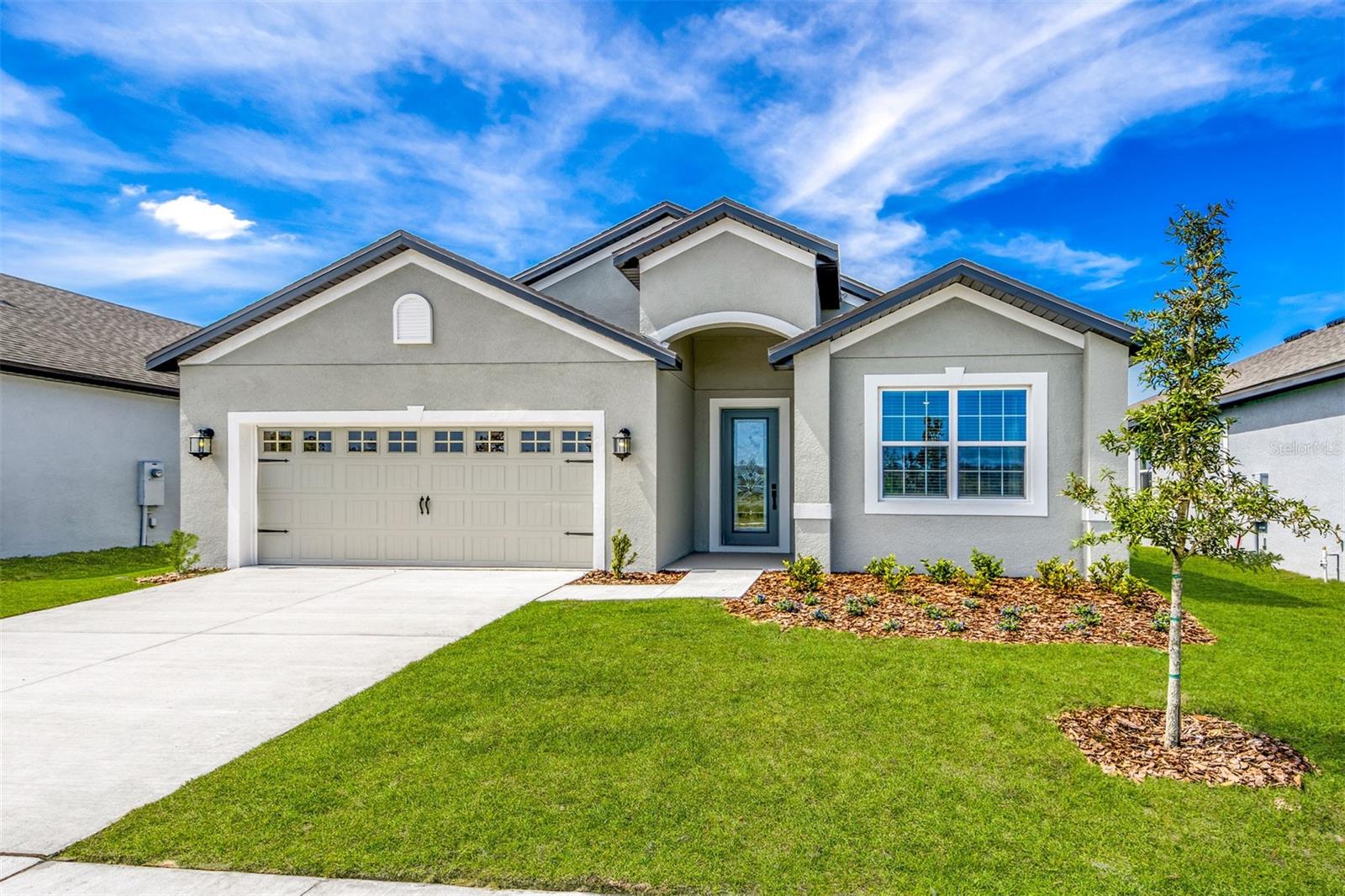 Listing photo 1 for 3352 Chinotto Dr