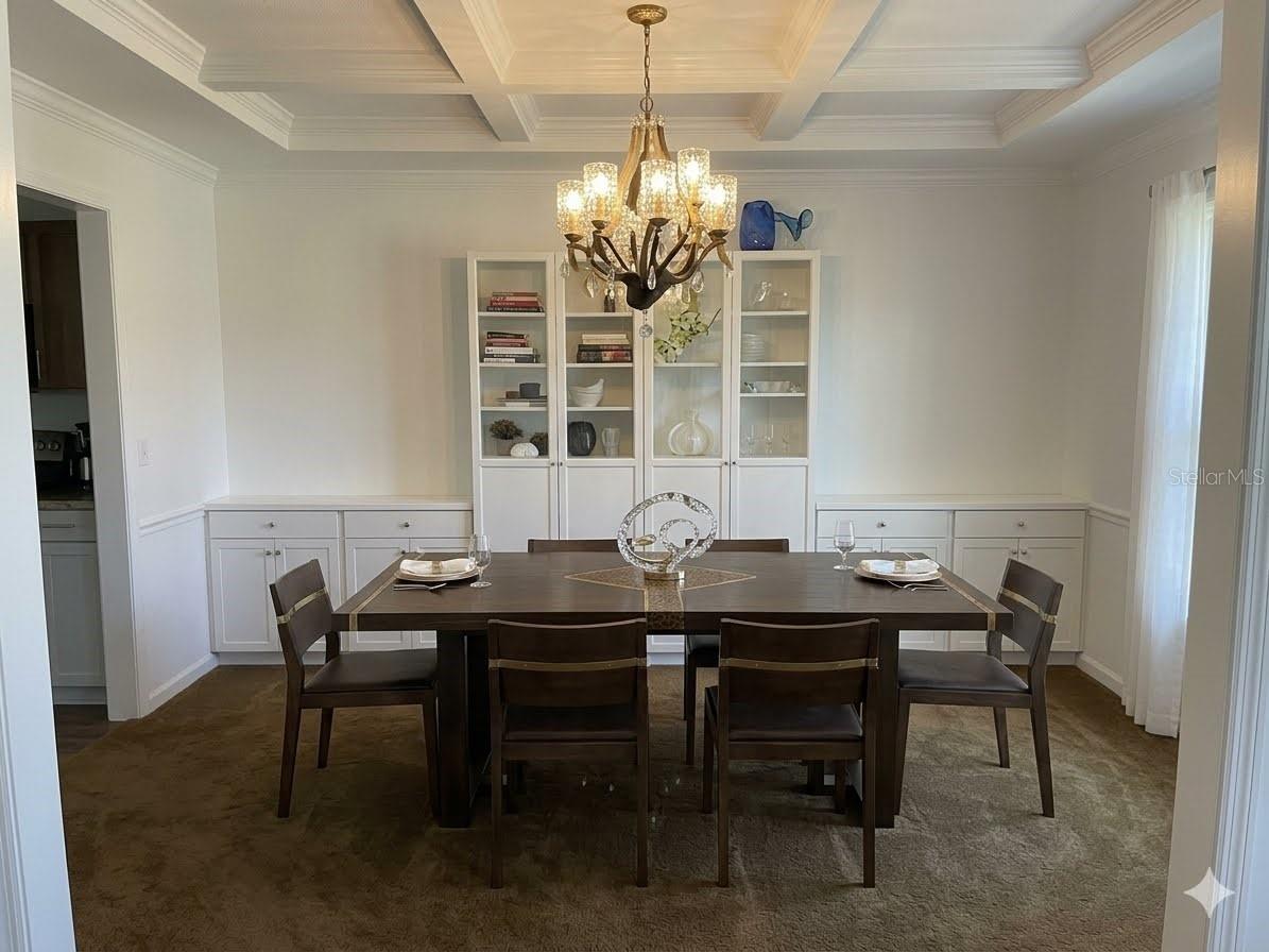 Listing photo 3 for 1449 Errol Pkwy