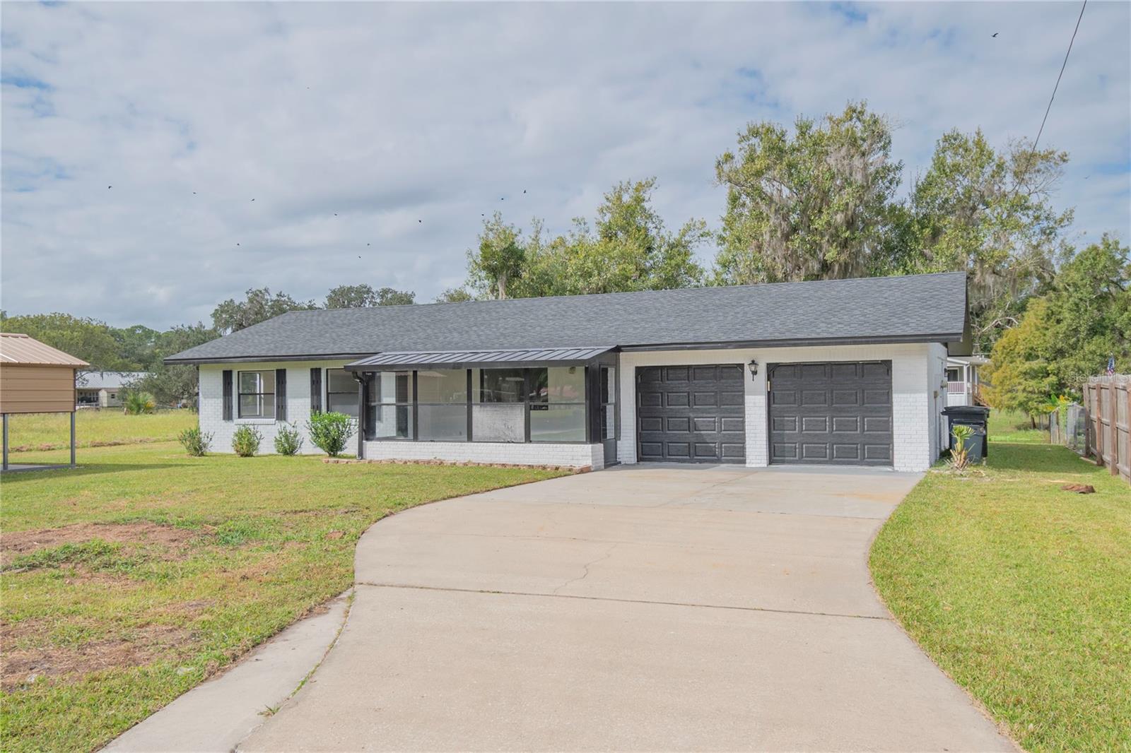 2082 SHADY LANE