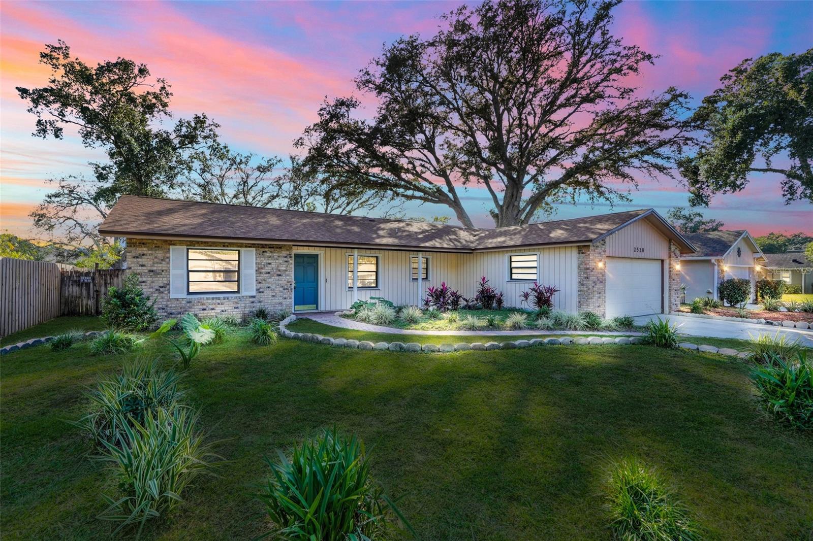 2528 CANTERCLUB TRAIL