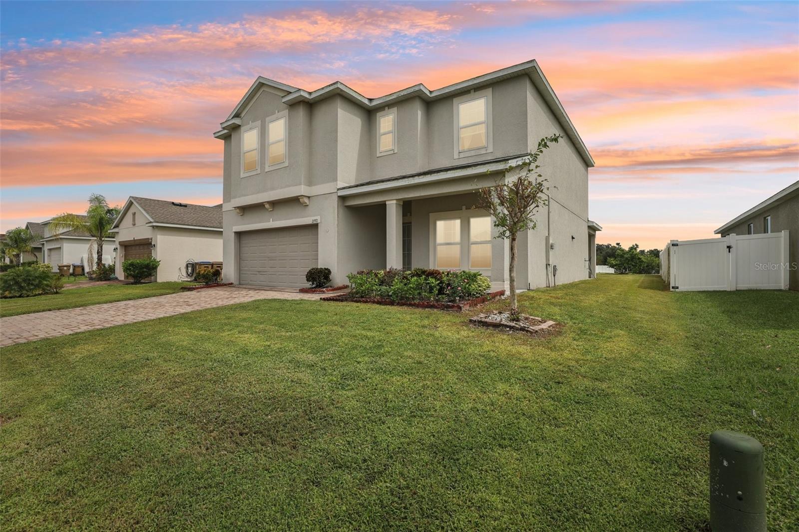 2772 CREEKMORE COURT