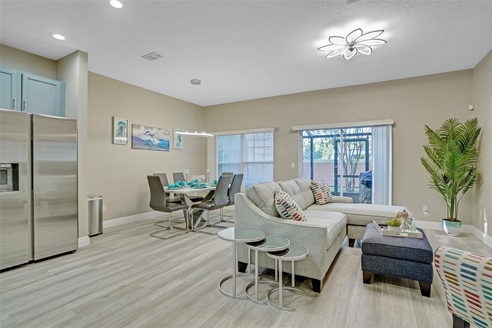 2468 CARAVELLE CIRCLE