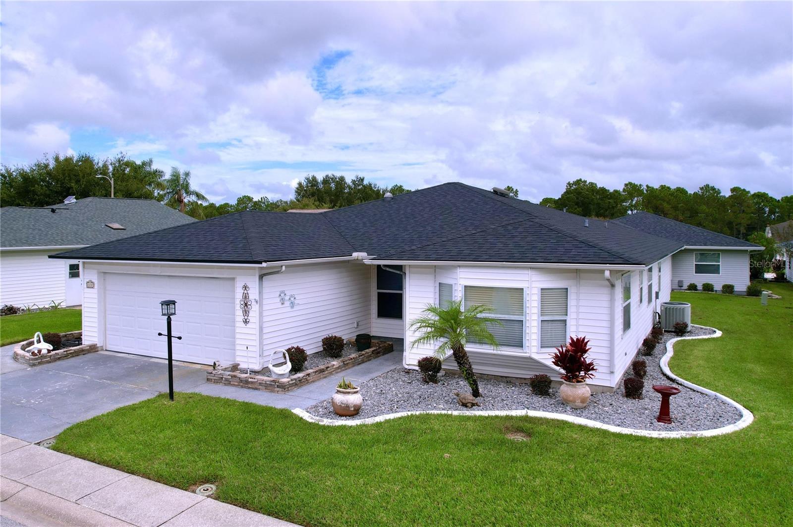 Listing photo 1 for 2137 Grand Cypress Dr