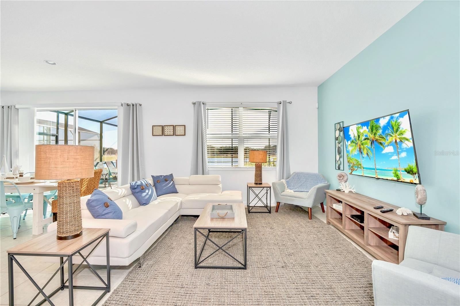 Listing photo 2 for 4494 Monado Dr