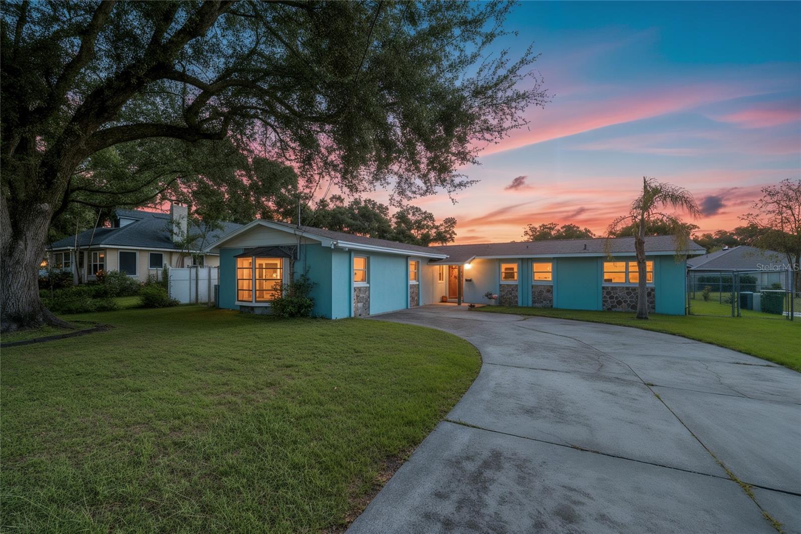 6421 STOCKBRIDGE AVENUE