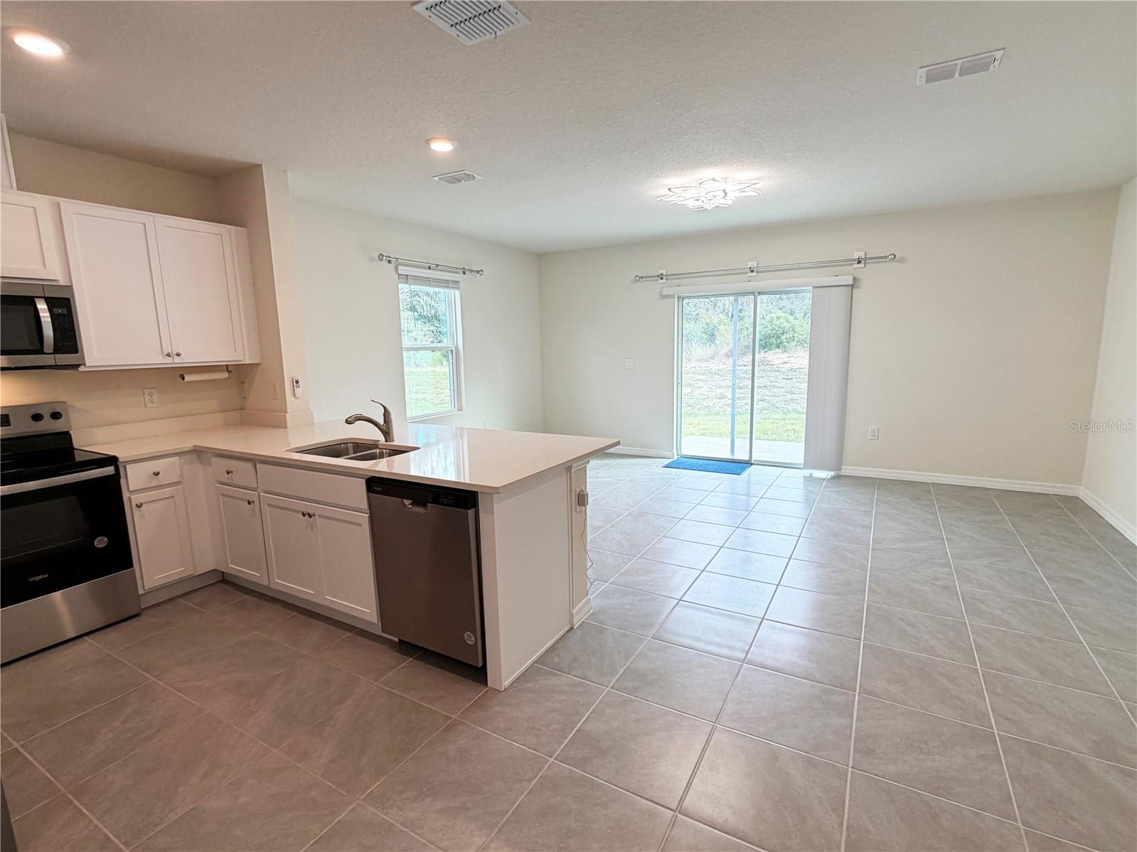 Listing photo 2 for 3164 Goose Rd