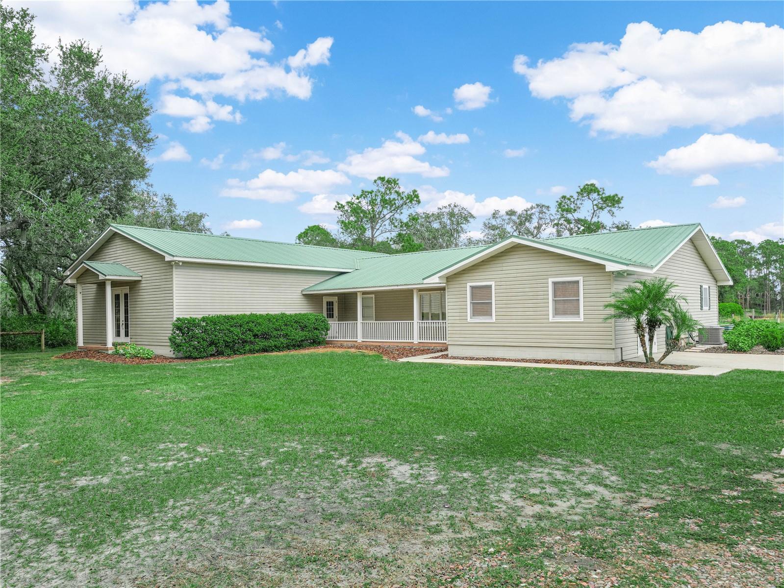 Listing photo 1 for 3963 Mammoth Grove Rd