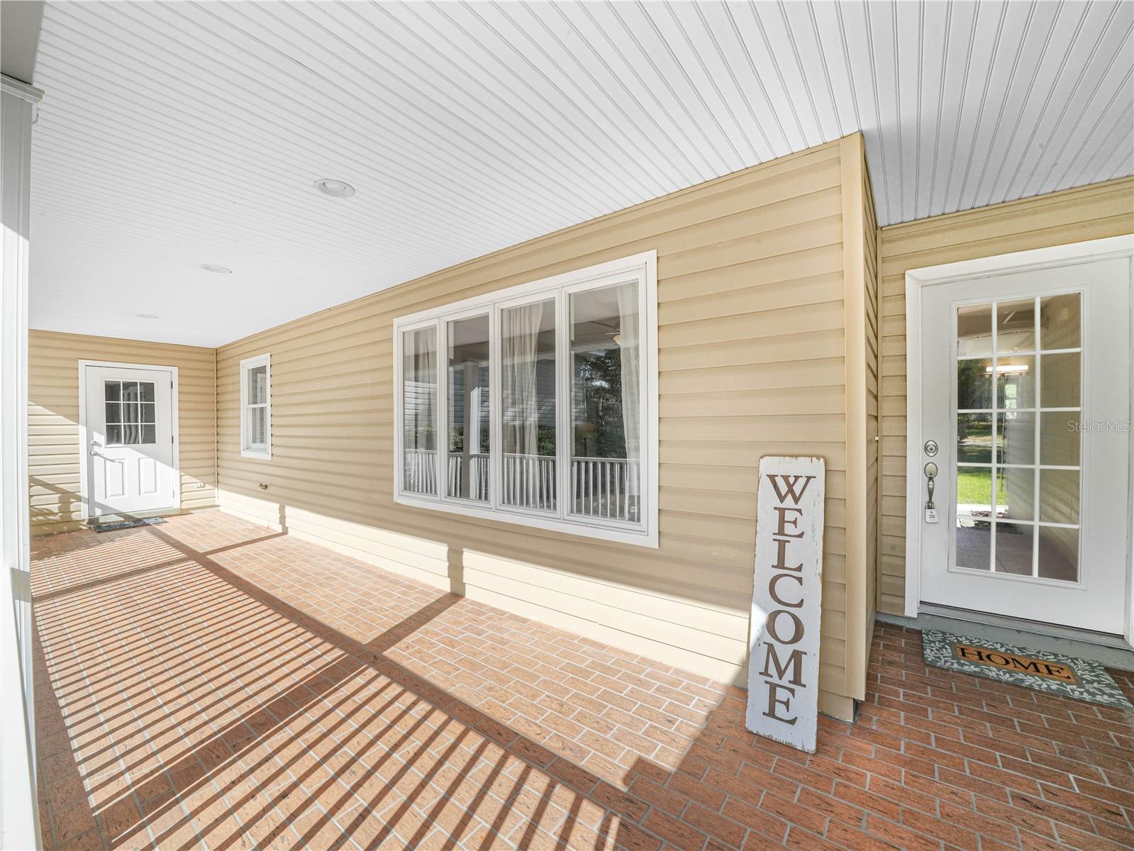Listing photo 3 for 3963 Mammoth Grove Rd